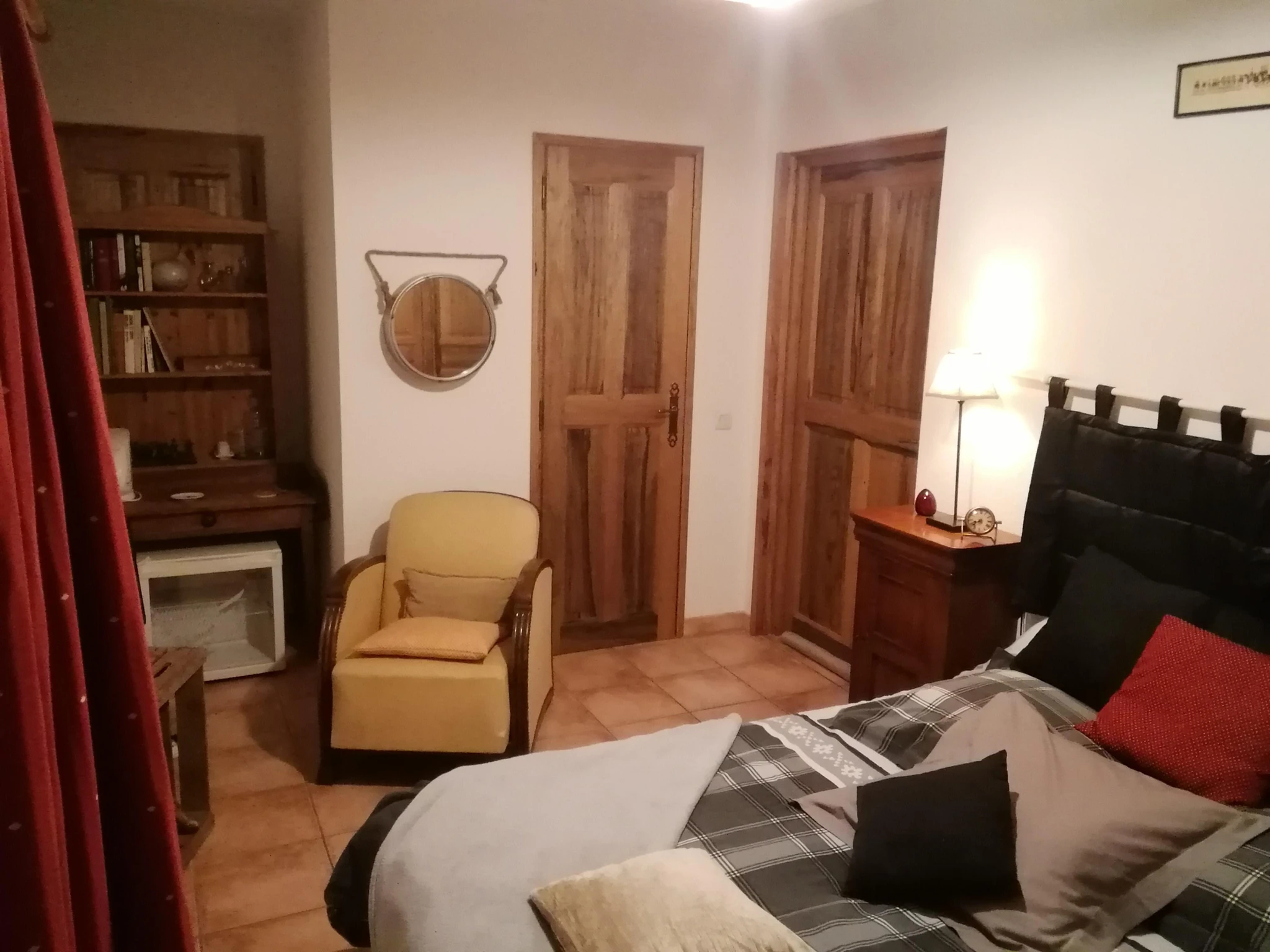 Double-Confort-Salle de bain-Vue sur Jardin-LA BEAUME  - Base Rate